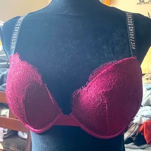 Victoria Secret Lacy Push Up Bra 34D